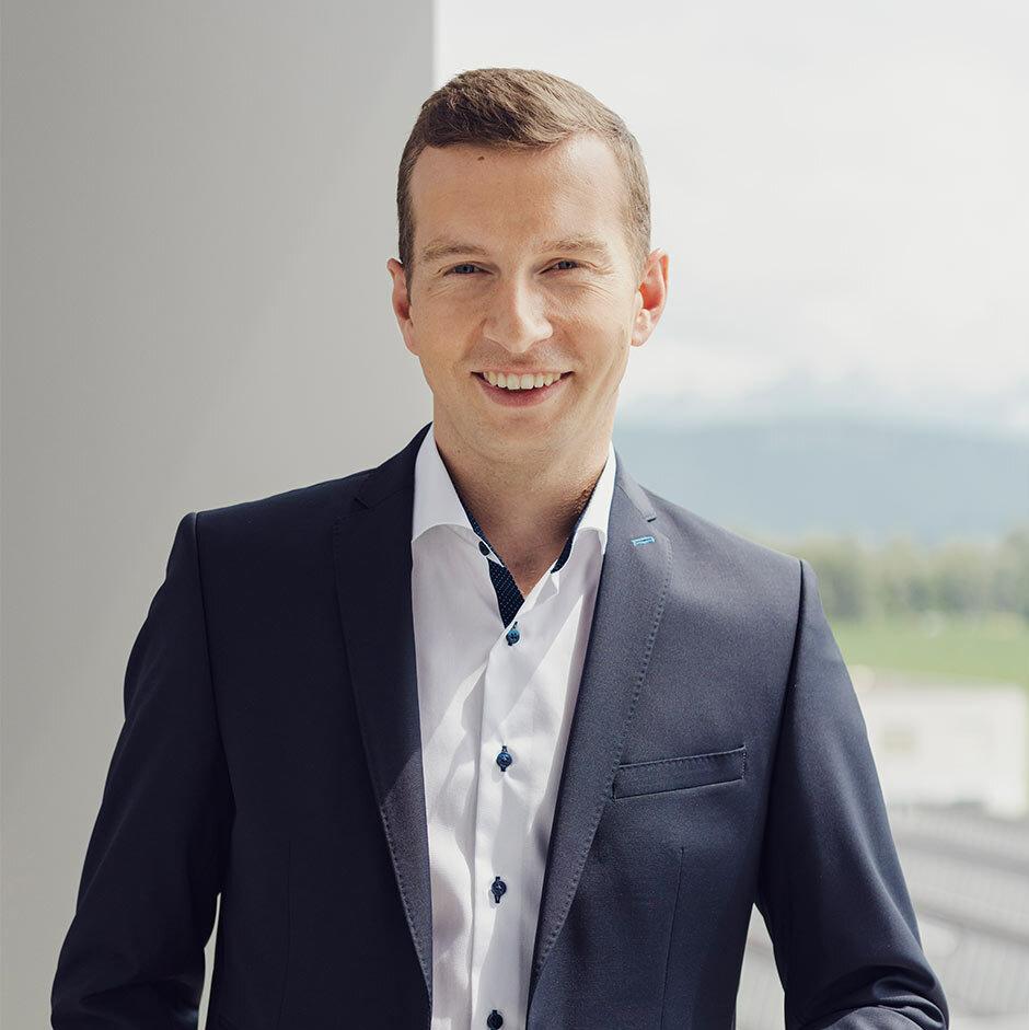 2022_Angelo_Holzknecht__1__Website.jpg 2022_Angelo_Holzknecht__1__Website.jpg
