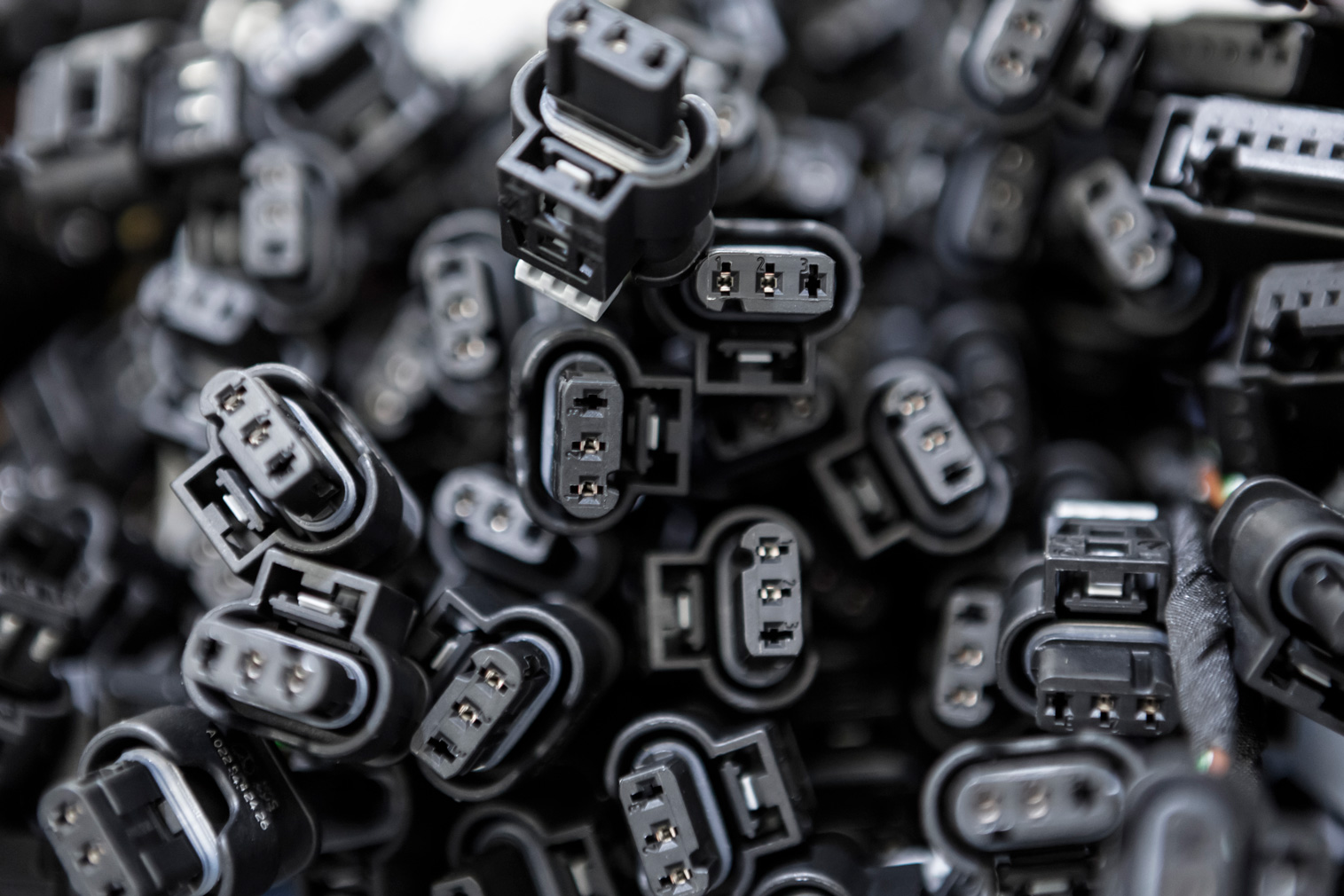 HirschmannAutomotive_Connectors_1.jpg HirschmannAutomotive_Connectors_1.jpg